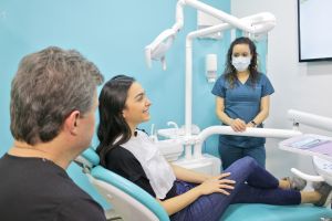 Cada vez más empresas cuidan a sus empleados con beneficios dentales de la mano con La Clínica Dental 