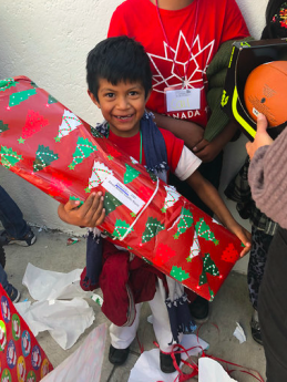 Fundación CMR un año más haciendo felices a los niños en Navidad