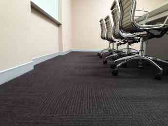Cómo decorar una oficina con las mejores alfombras según Axxis