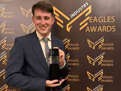 Lazza Global obtiene doble Premio Internacional por su Innovación en Inteligencia Artificial