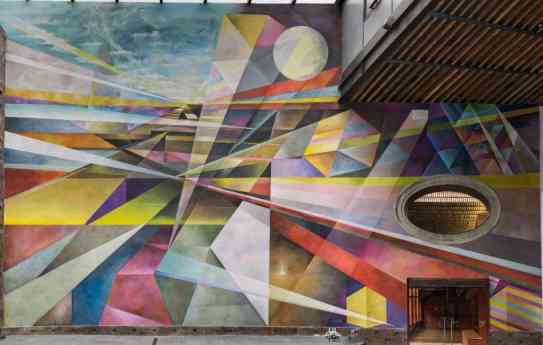Develan mural de Arnaldo Coen por 250 años de Nacional Monte de Piedad