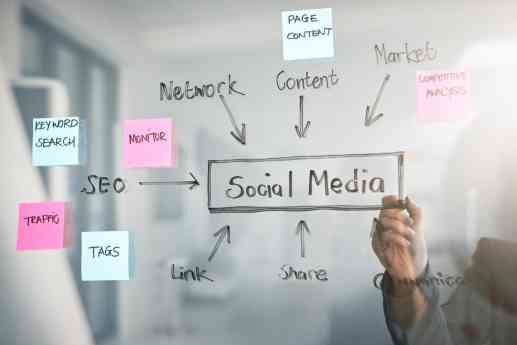 Redes Sociales, más que publicidad, una estrategia: Tecmilenio
