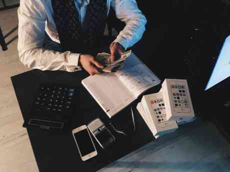 Auditoría financiera estratégica: clave para decisiones y valores en empresas por De la Paz, Costemalle DFK