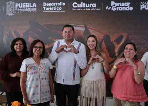 La secretaria de desarrollo Turistico de puebla, Inauguran la Temporada de Mole de Caderas 2025 en Tehuacán