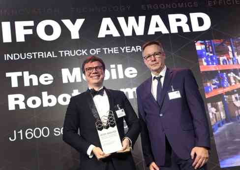 La colaboración entre humanos y robots gana protagonismo en un prestigioso premio internacional de logística