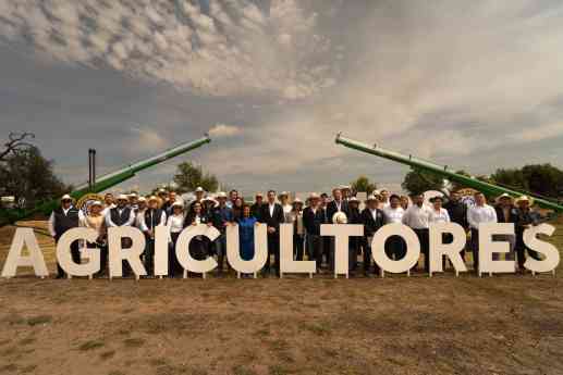 Grupo Modelo comprará 100 mil toneladas anuales adicionales de cebada nacional, a más tardar para el ciclo 2030, impulsando el crecimiento del campo mexicano 